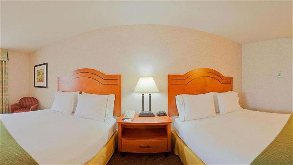 Express By Ihg Hotel Westley