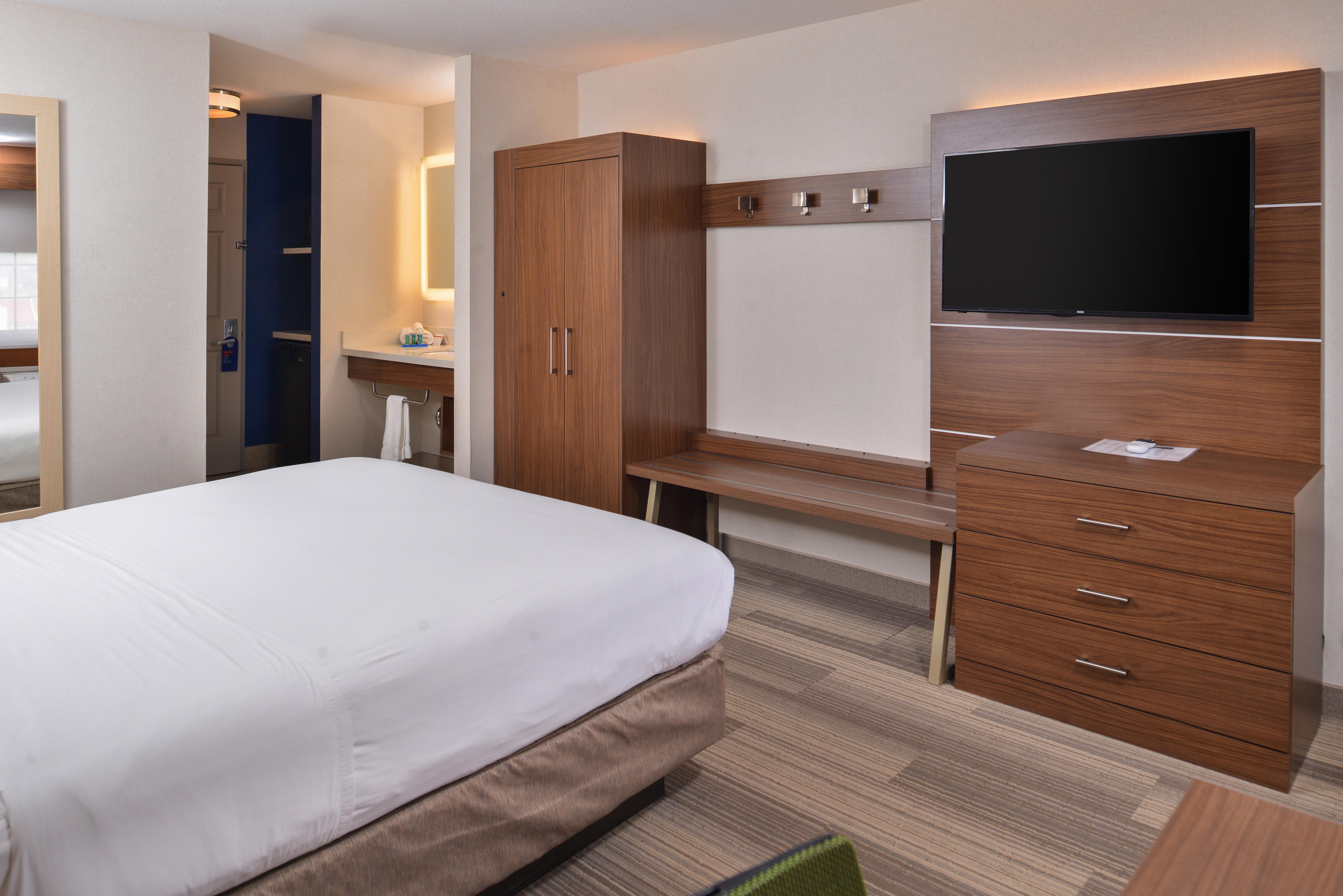 Express By Ihg Hotel 3*